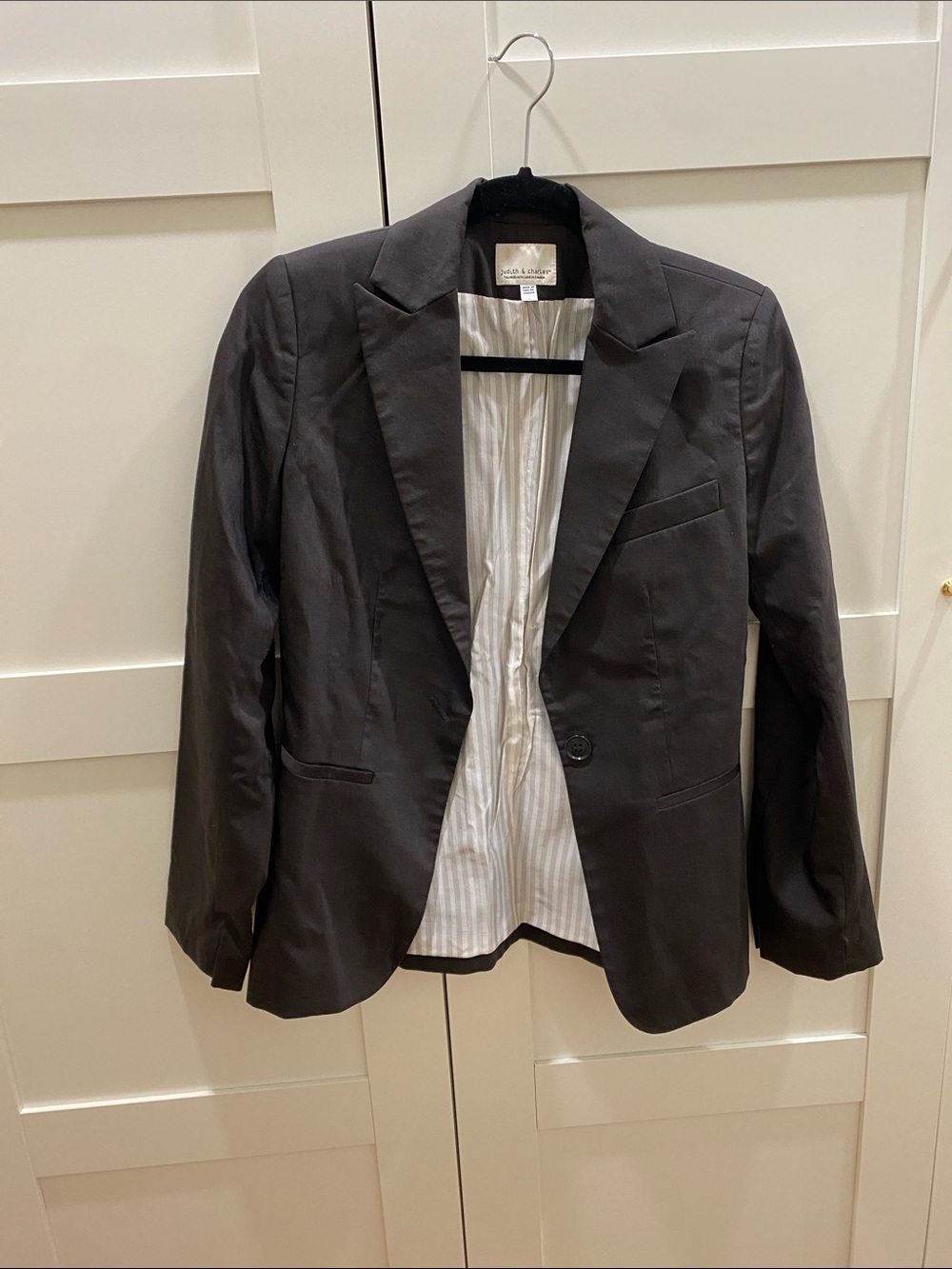 Judith & Charles brown suit jacket - size 0